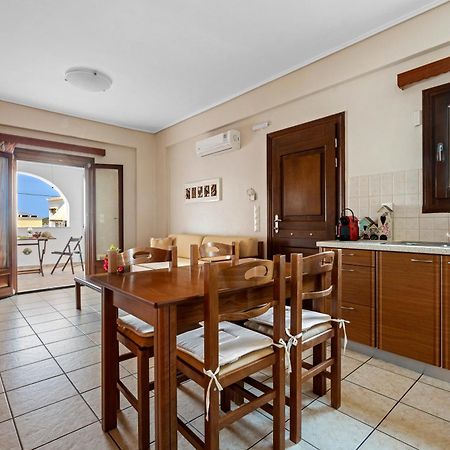 Spetses Center Comfy Apartment Екстериор снимка