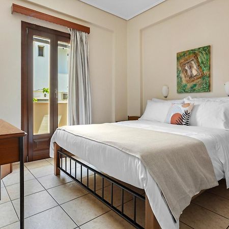 Spetses Center Comfy Apartment Екстериор снимка