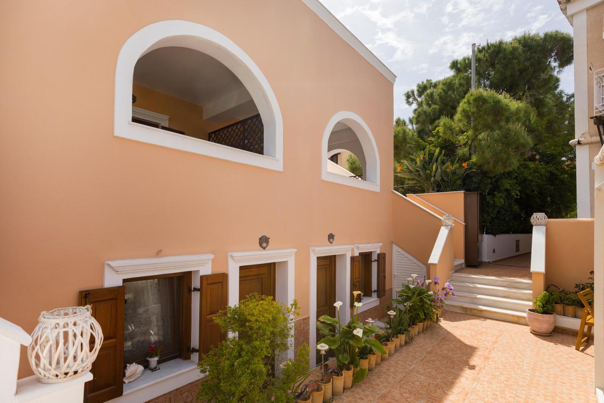 Spetses Center Comfy Apartment Екстериор снимка