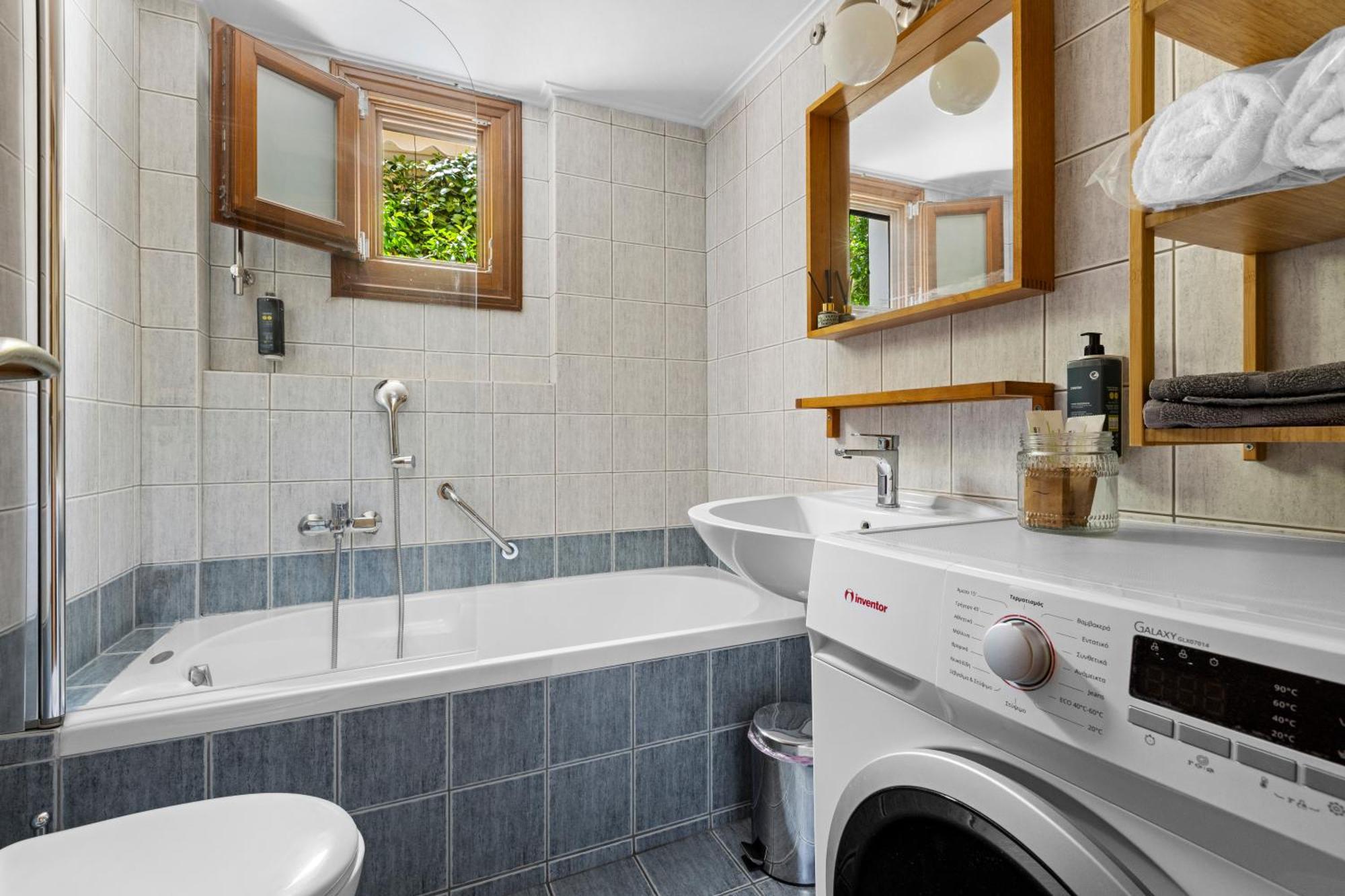 Spetses Center Comfy Apartment Екстериор снимка