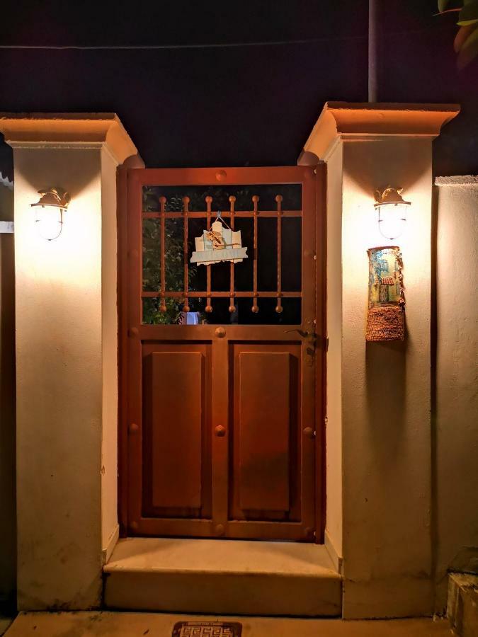Spetses Center Comfy Apartment Екстериор снимка